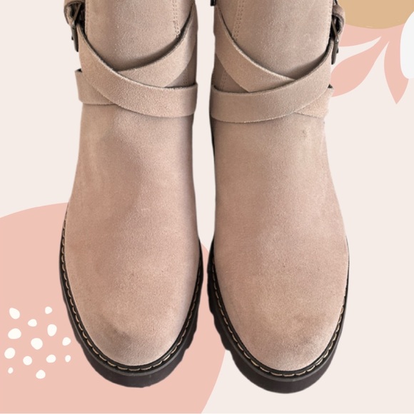 Donald Pliner Captain Suede Boots - Picture 6 of 9